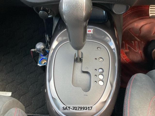 Nissan JUKE 2018-09 8849472-18
