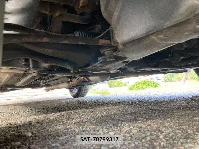 Nissan JUKE 2018-09 8849472-22