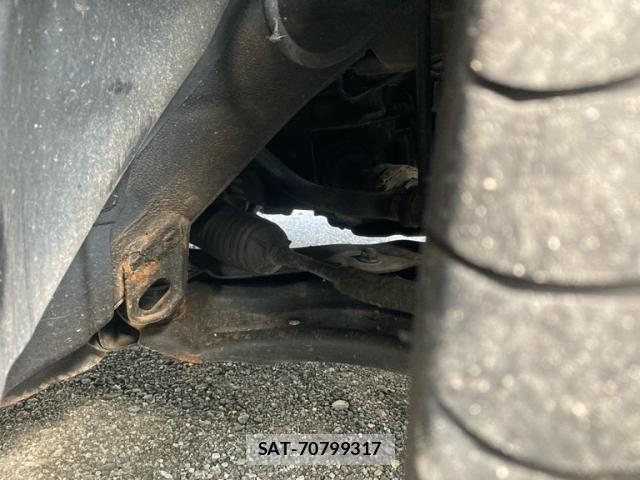Nissan JUKE 2018-09 8849472-24