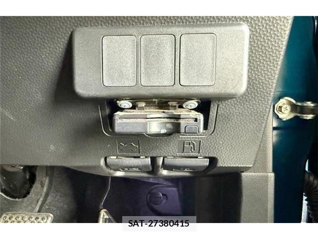 Subaru JUSTY 2017-03 8208114-19