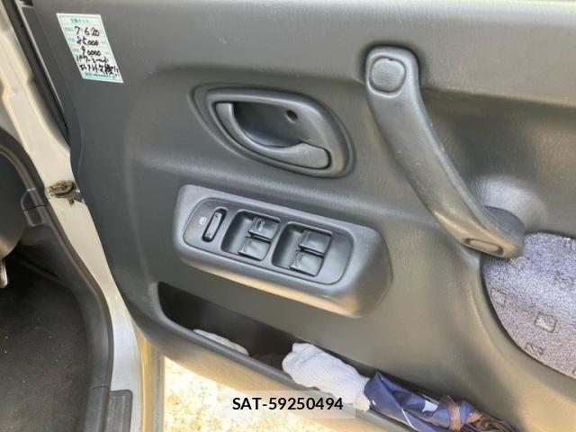 Suzuki KEI 2003-06 7220411-12