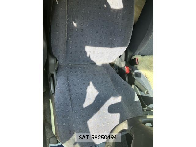 Suzuki KEI 2003-06 7220411-17