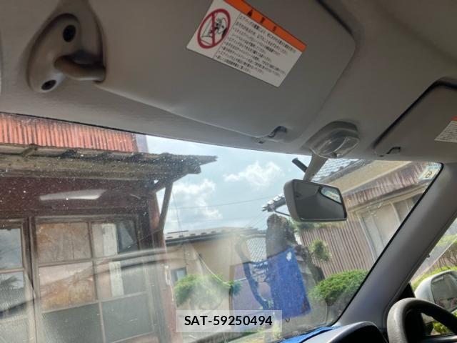 Suzuki KEI 2003-06 7220411-18