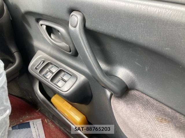 Suzuki KEI 2000-02 7979635-24