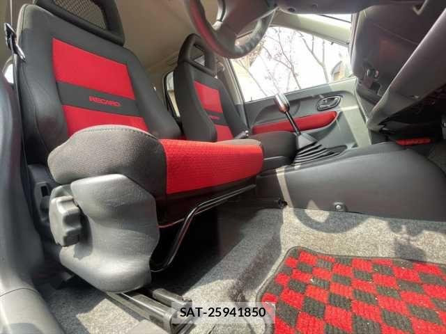 Suzuki KEI 2008-11 5870193-13