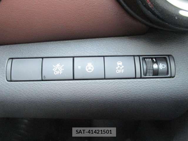 Nissan KICKS 2024-09 743347-9