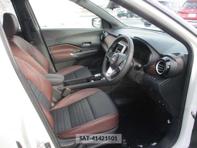 Nissan KICKS 2024-09 743347-4