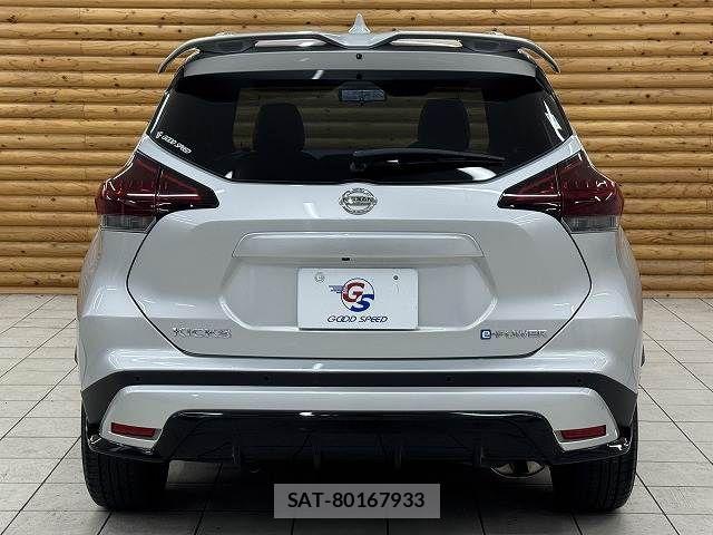 Nissan KICKS 2020-12 1318314-18