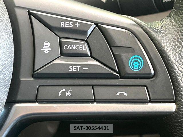 Nissan KICKS 2021-06 1391442-4