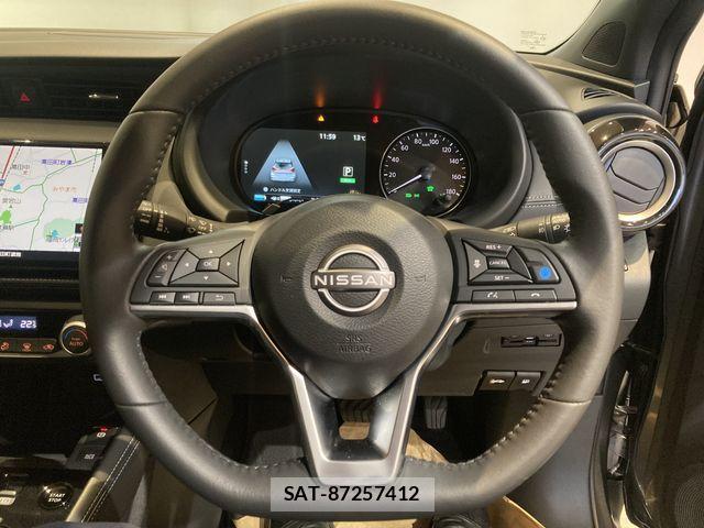 Nissan KICKS 2025-06 1426368-9