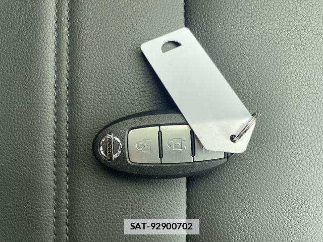 Nissan KICKS 2023-05 1586055-9