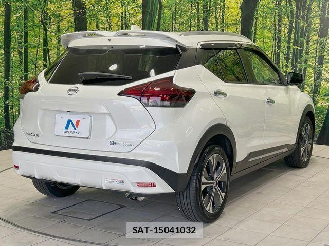 Nissan KICKS 2020-09 2350240-16