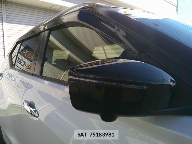 Nissan KICKS 2020-12 2667924-25