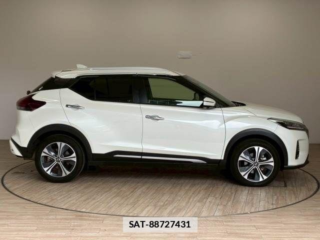 Nissan KICKS 2022-12 3663872-16