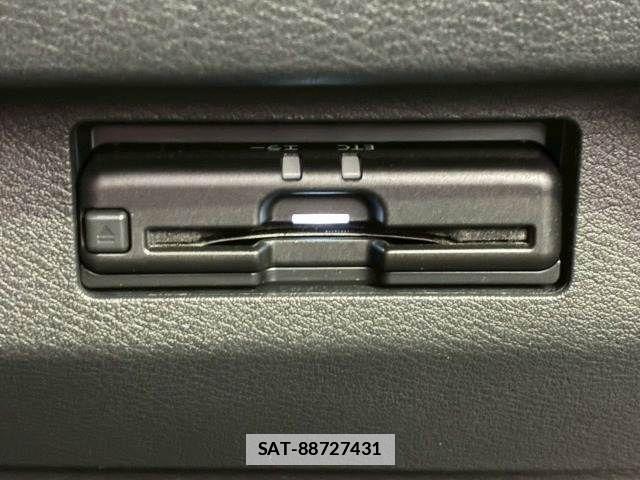 Nissan KICKS 2022-12 3663872-7
