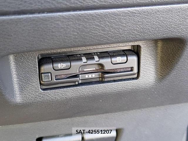 Nissan KICKS 2022-03 3770759-18