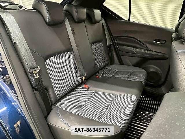 Nissan KICKS 2021-02 4421504-9
