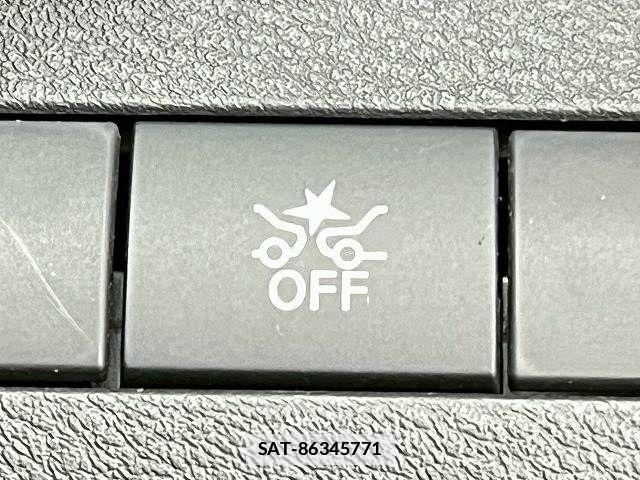 Nissan KICKS 2021-02 4421504-6