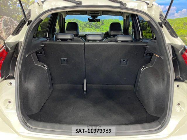 Nissan KICKS 2020-12 4594747-9