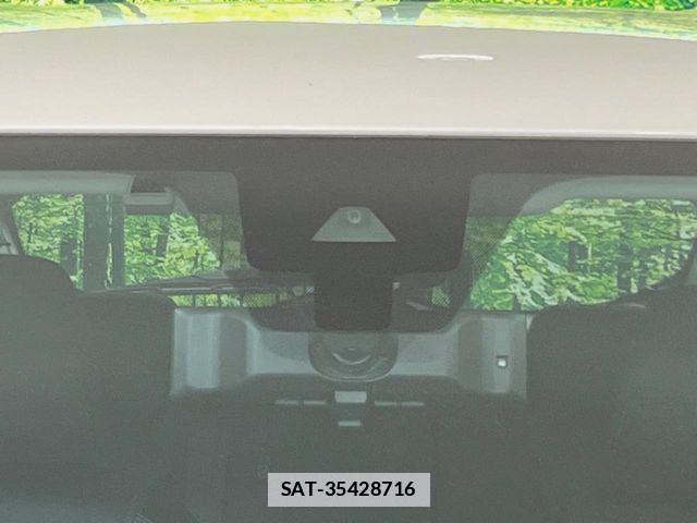 Nissan KICKS 2022-03 4754703-4