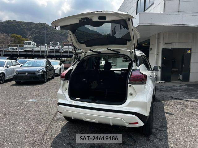 Nissan KICKS 2022-03 4962081-27