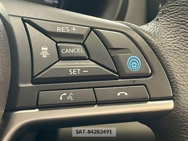 Nissan KICKS 2020-09 6002256-5