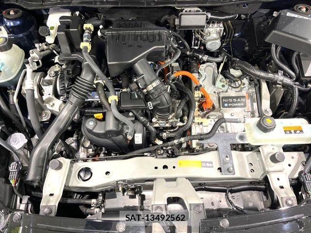 Nissan KICKS 2022-11 6002212-18