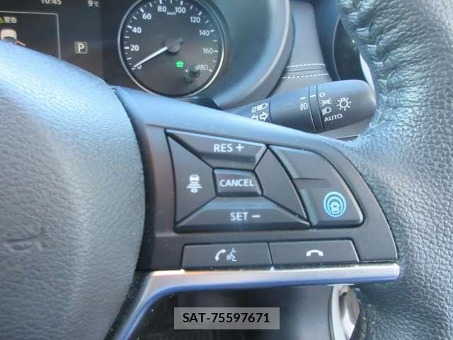 Nissan KICKS 2020-10 6002244-6