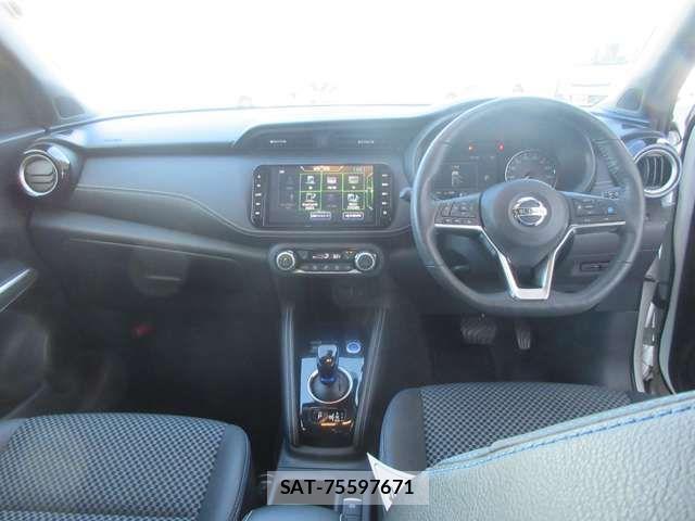 Nissan KICKS 2020-10 6002244-8