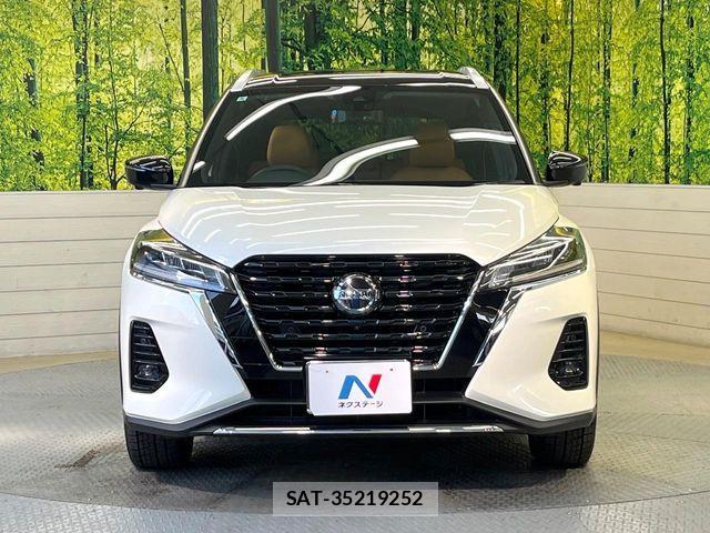 Nissan KICKS 2022-03 6002238-13