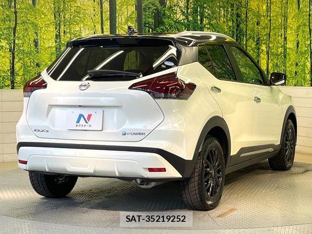 Nissan KICKS 2022-03 6002238-16