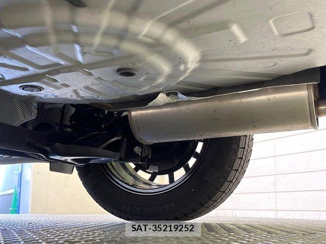 Nissan KICKS 2022-03 6002238-18