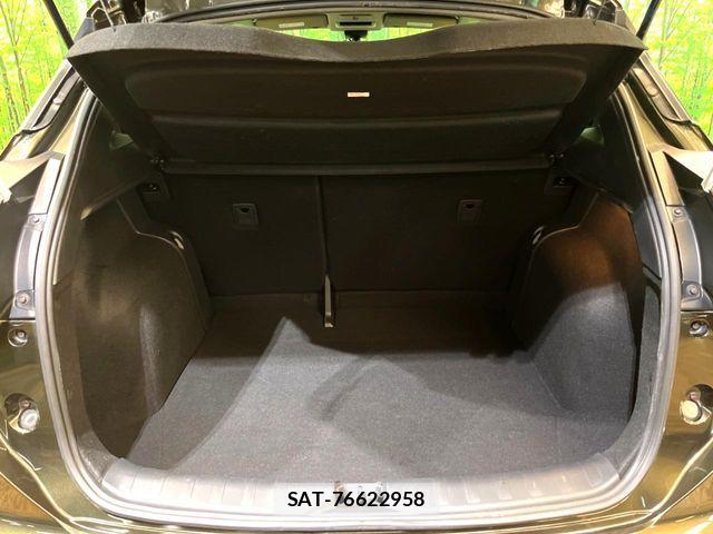 Nissan KICKS 2022-03 6216038-12