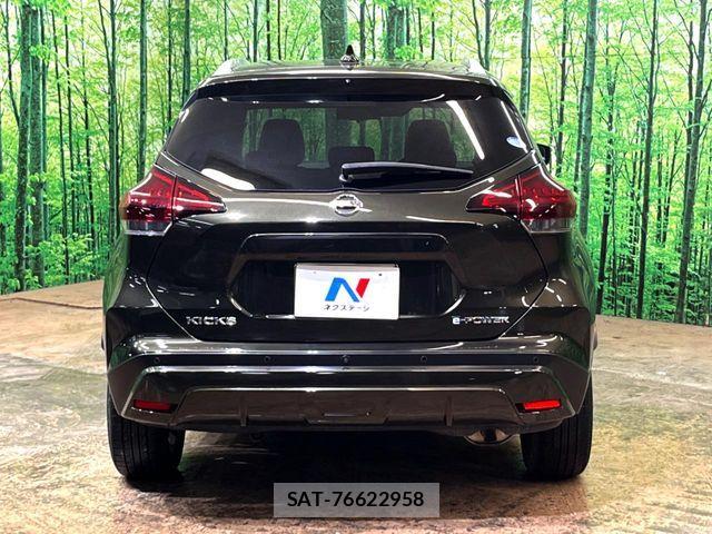 Nissan KICKS 2022-03 6216038-14