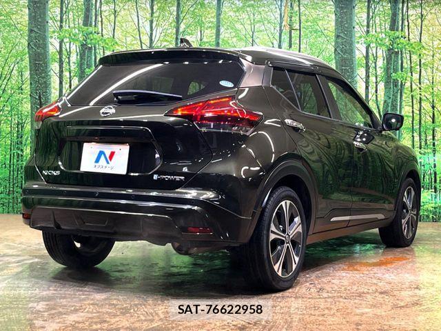 Nissan KICKS 2022-03 6216038-16