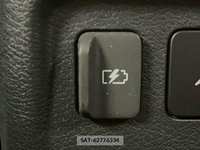 Nissan KICKS 2020-09 6276604-8