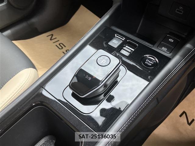 Nissan KICKS 2023-07 6499025-12