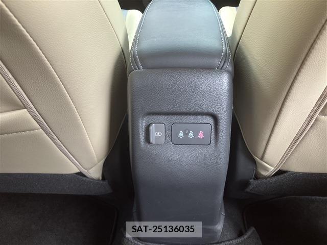 Nissan KICKS 2023-07 6499025-26