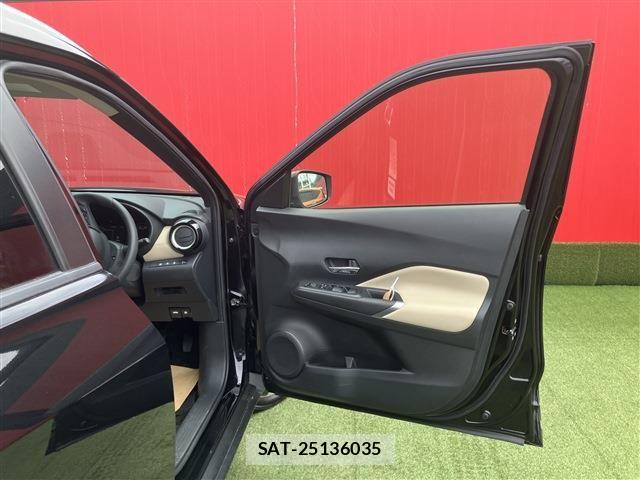 Nissan KICKS 2023-07 6499025-28