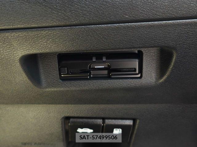 Nissan KICKS 2023-08 6526434-17