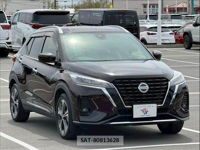 Nissan KICKS 2020-09 6545404-14