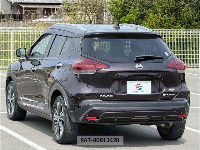 Nissan KICKS 2020-09 6545404-15