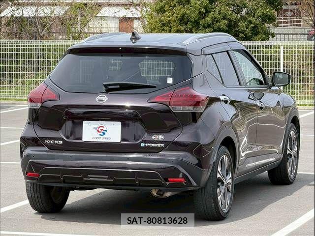 Nissan KICKS 2020-09 6545404-16