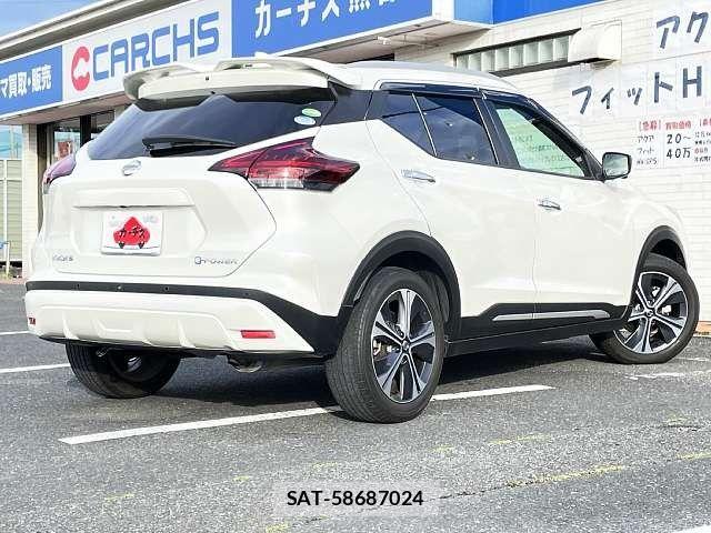 Nissan KICKS 2020-12 6641761-2