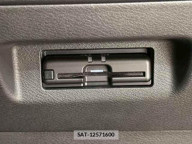 Nissan KICKS 2022-12 6672156-10