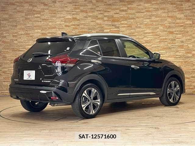 Nissan KICKS 2022-12 6672156-15