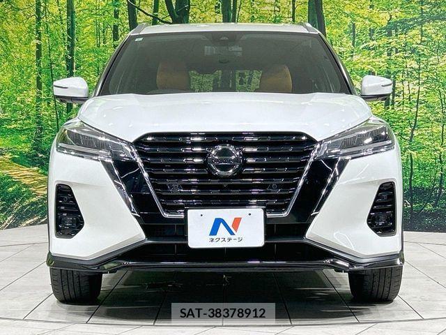 Nissan KICKS 2021-05 6676530-13