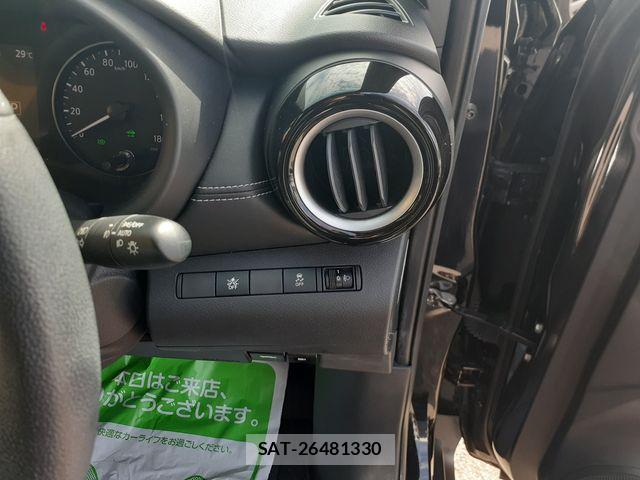 Nissan KICKS 2022-03 6682703-22