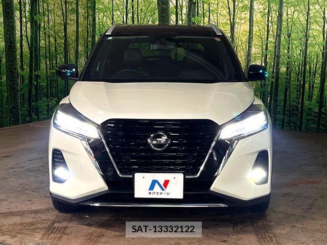 Nissan KICKS 2021-05 6752111-14