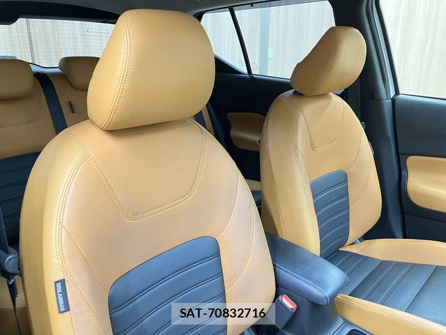 Nissan KICKS 2021-07 6752112-16